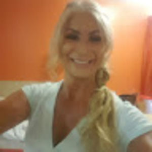 Meet your Posher, Connie